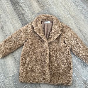 Girls H & M size 6-8 Sherpa coat